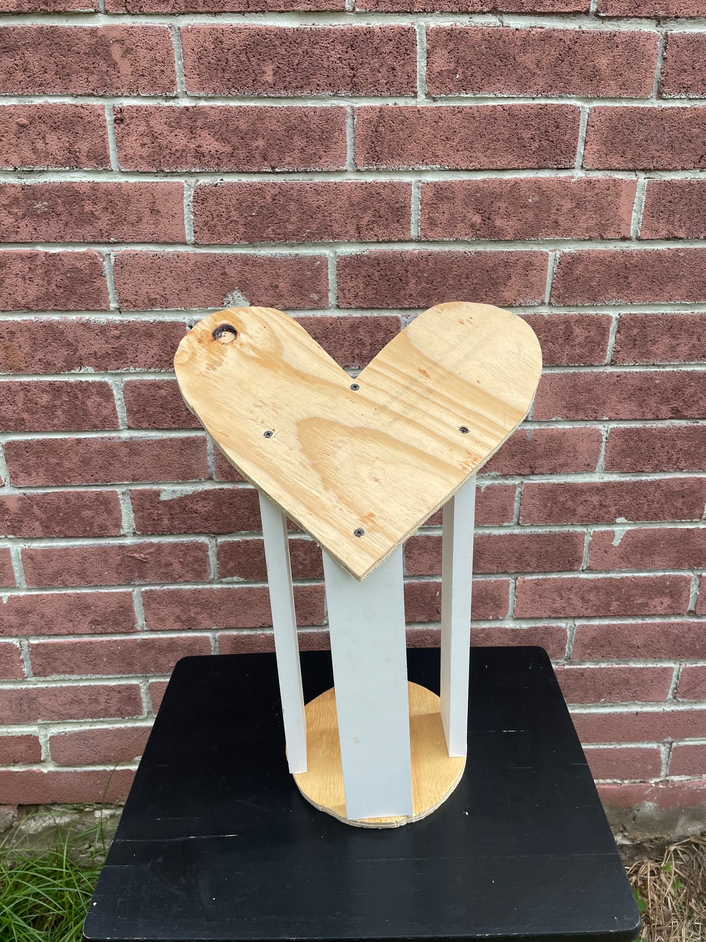 Small standing heart💝