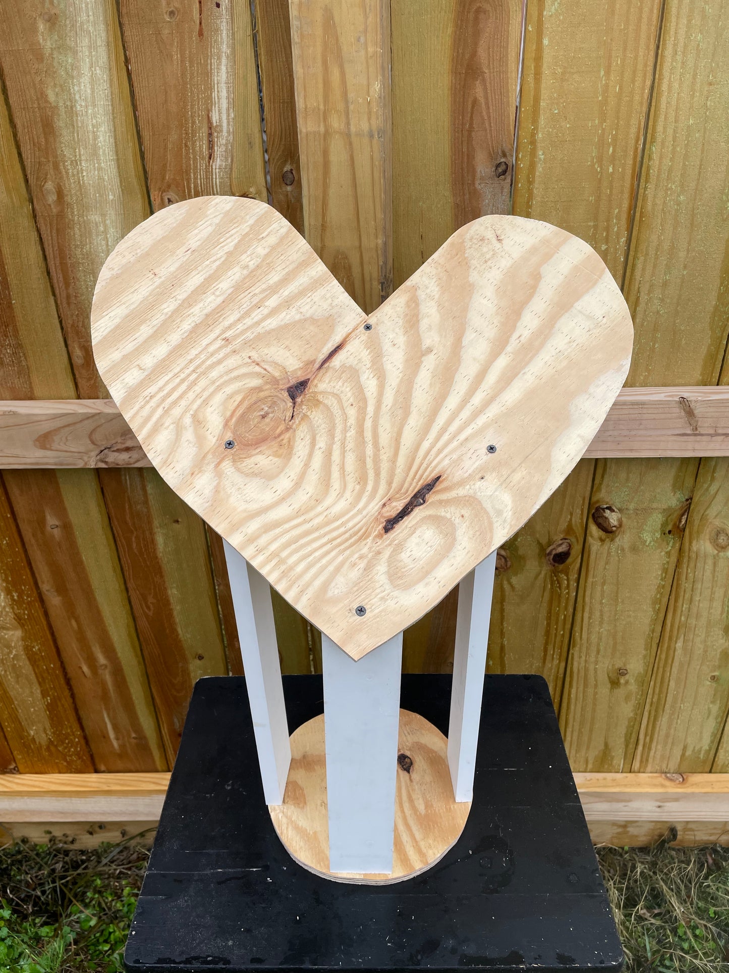Large Standing heart ❤️